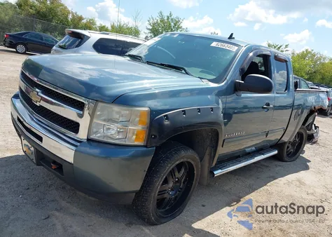 2010 Chevrolet Silverado 1500 Ls from USA, damaged, VIN 1GCSKREA1AZ112439
